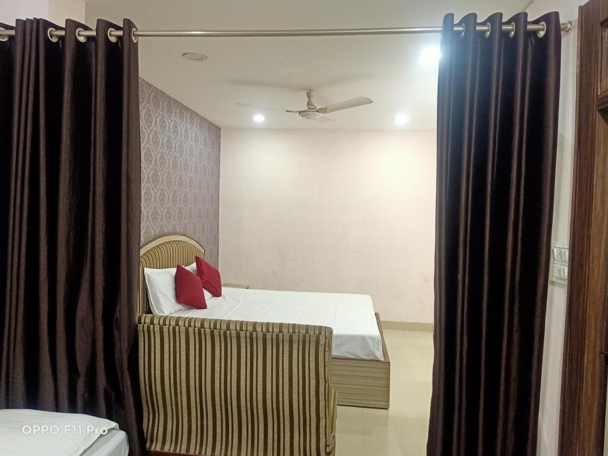 Hotel Ambassador Inn Gwalior Eksteriør billede