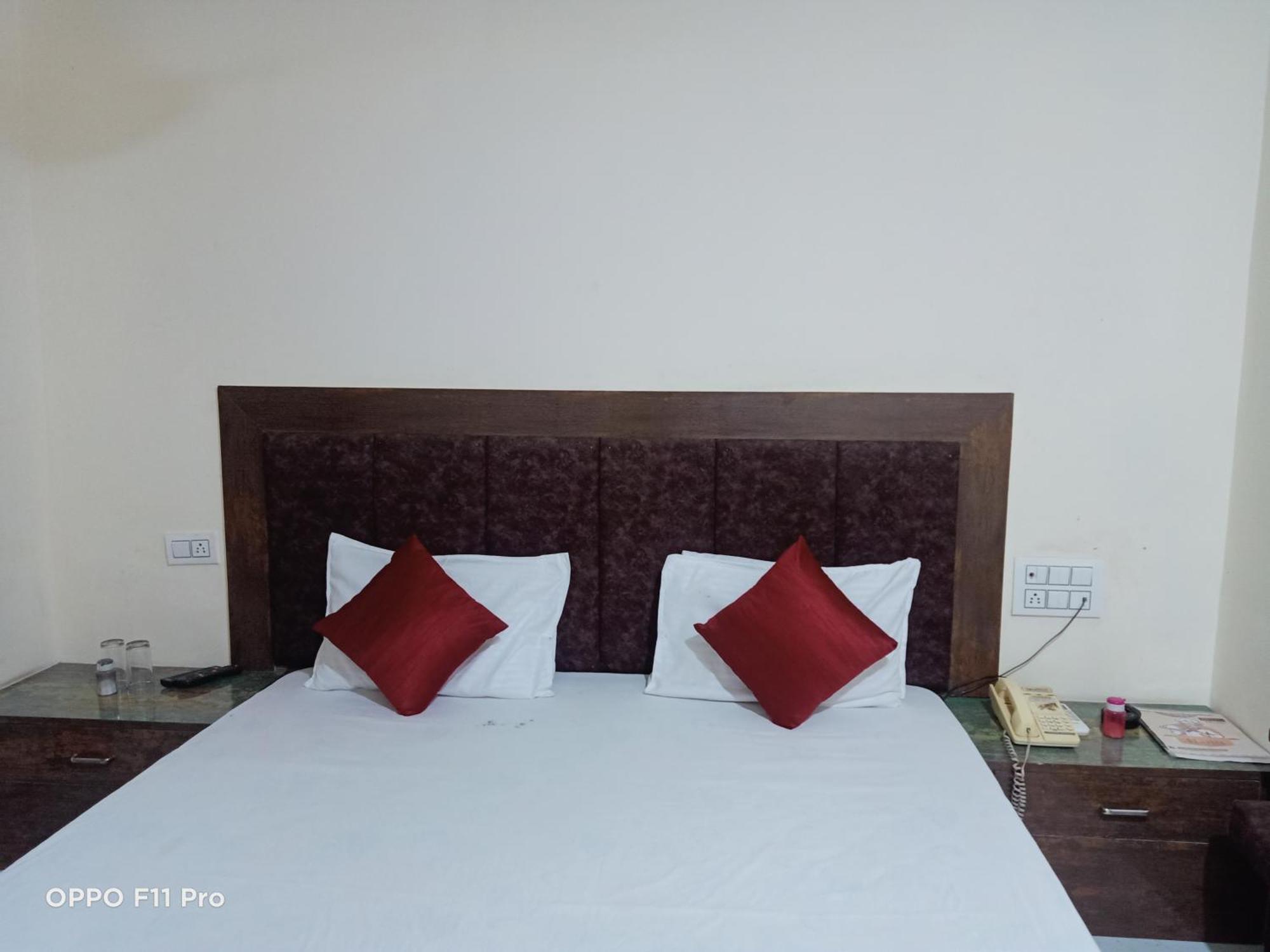 Hotel Ambassador Inn Gwalior Eksteriør billede